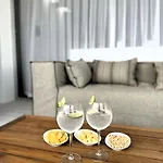 Surf Vista - Da Areia Branca Lourinha (Lisbon)